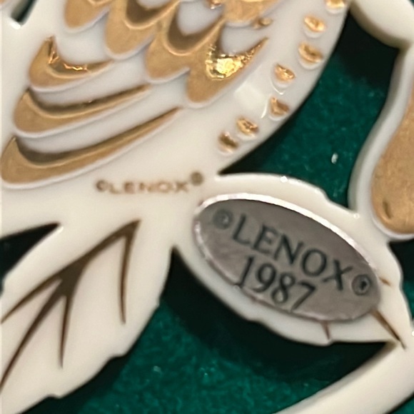 LENOX 12 Days of Christmas Partridge in a Pear Tree Ornament 1987 First Edition - Picture 9 of 12